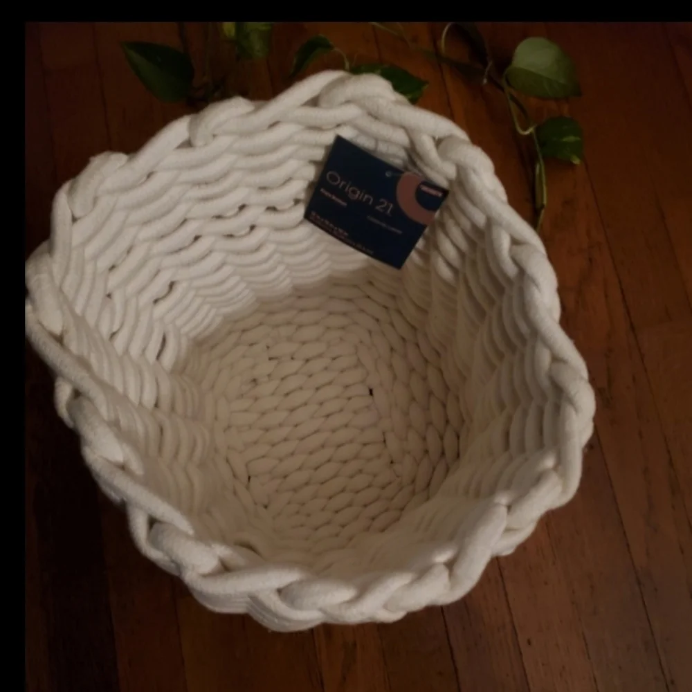 Origin 21 White Rope Basket